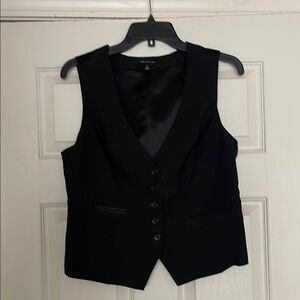 The Limited - Women’s Black Button-Up Vest - size M